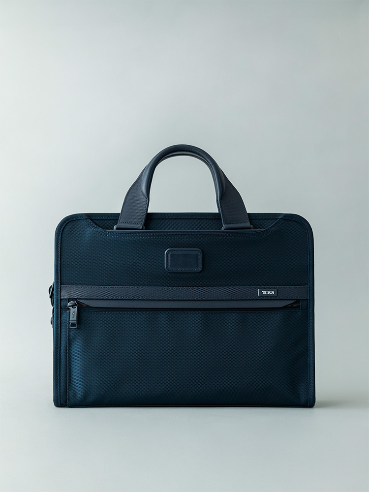 完全別注のアンダー1kg！／ TUMIの新作ブリーフケース SHIPS 公式サイト