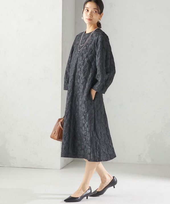 手洗い可能〉膨れ ジャカード バックタイ フレア ワンピース｜ SHIPS