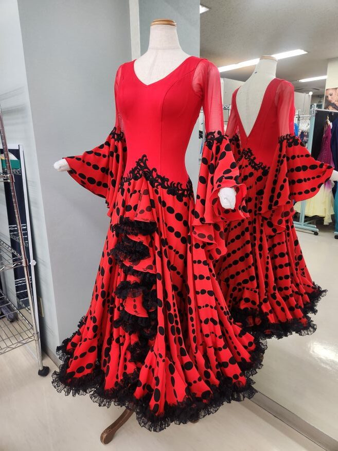 パソドブレとは？情熱と迫力を表現する社交ダンスとドレスの世界