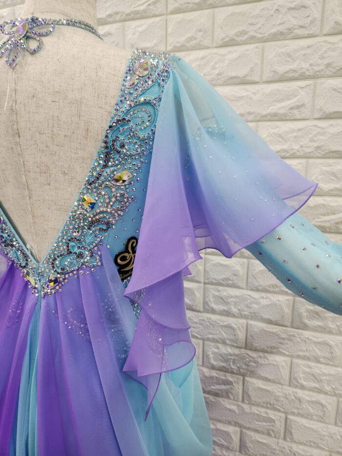 試着・レンタル・購入】社交ダンスドレス Mサイズ ブルー アメリカン