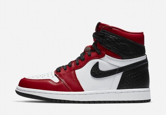 NIKE WMNS AIR JORDAN 1 RETRO HIGH OG (SATIN SNAKE) ウィメンズ エア