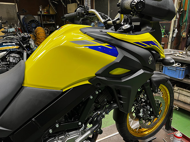 2017~ Vストローム650XT ABS / ABS POWERBOX パイプ チタンソリッド