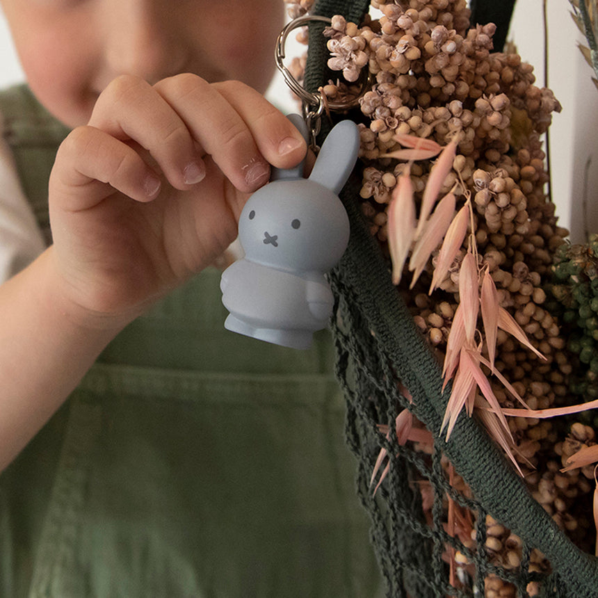 ミッフィー キーチェーン ニュアンスカラー スペースジョイ.トーキョー