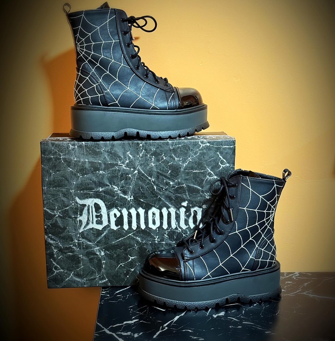 取り寄せ]SLACKER-88 / 厚底ブーツ【DEMONIA】 | Spider Rock Web