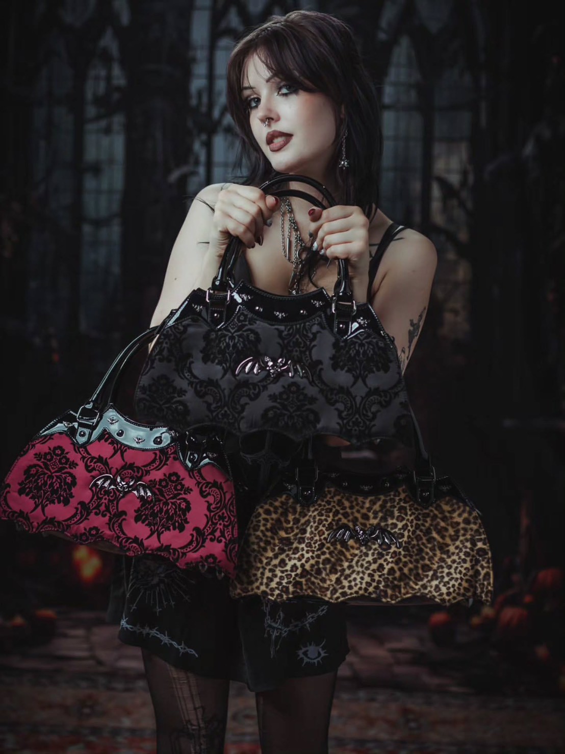 Damask Bat Handbag / Red / ハンドバッグ【Rock Rebel】 | Spider