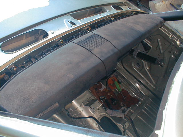 ハコスカ ダッシュボード カバー - 有限会社 スピリット・ガレージ