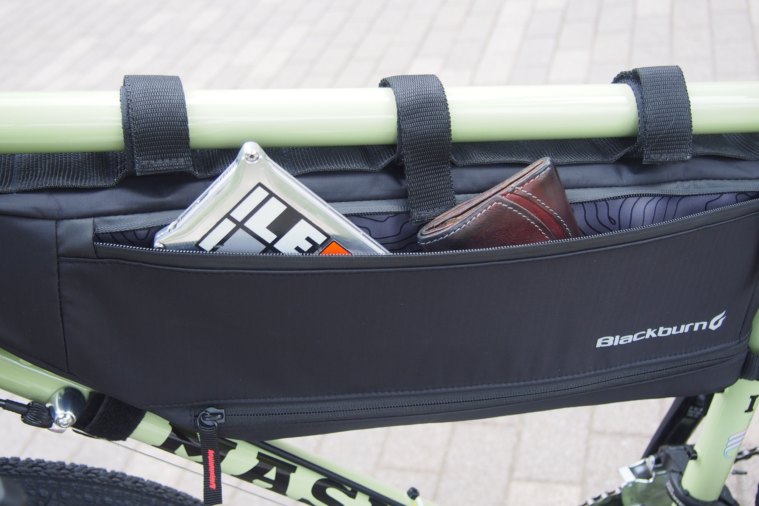 BLOG 容量可変で使い方自由自在！【 BLACKBURN / ブラックバーン