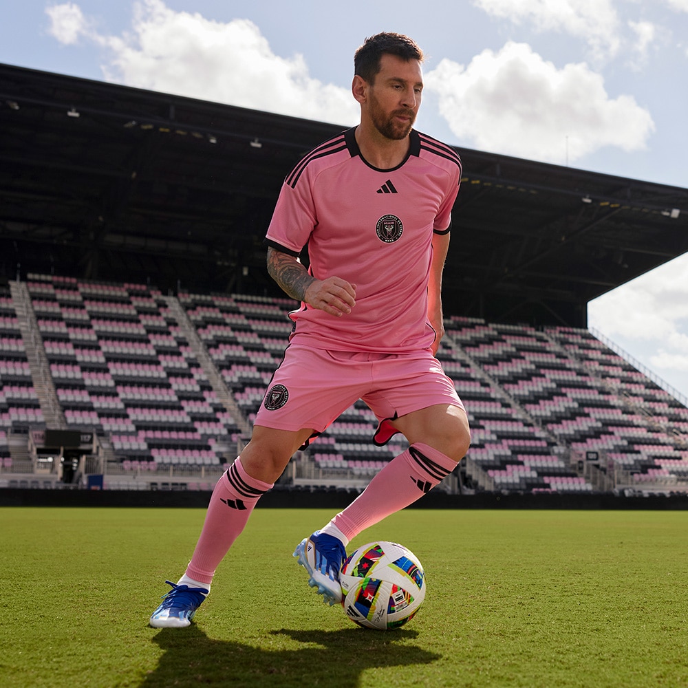 X CRAZYFAST MESSI | adidas football official（アディダス