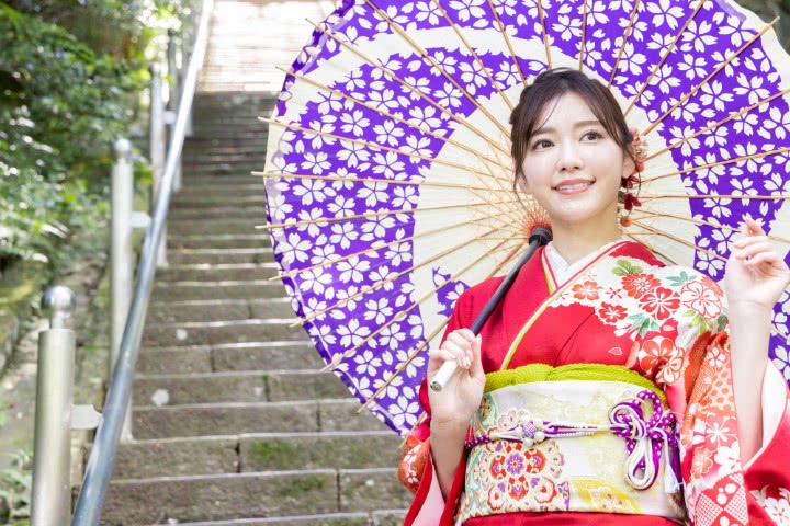桜柄の振袖で成人式を華やかに♡王道からモード系までおすすめを一挙