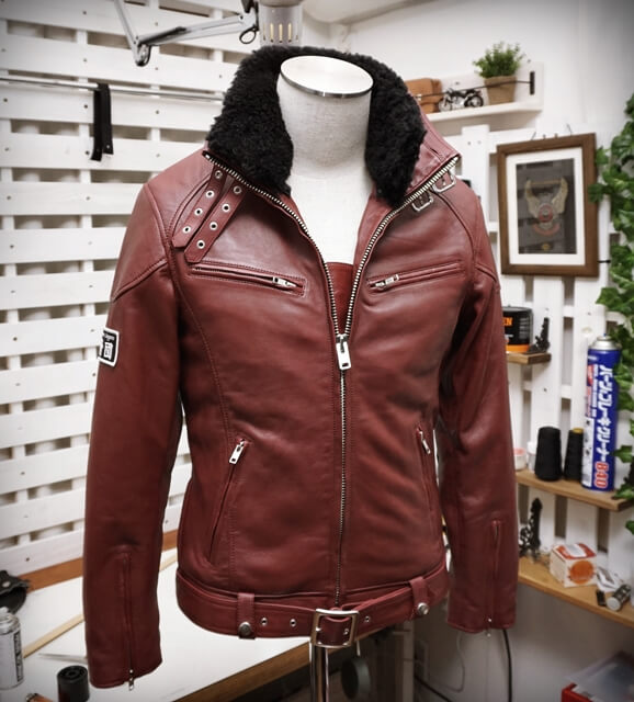 ボア襟付きブラウンレザーライダージャケット