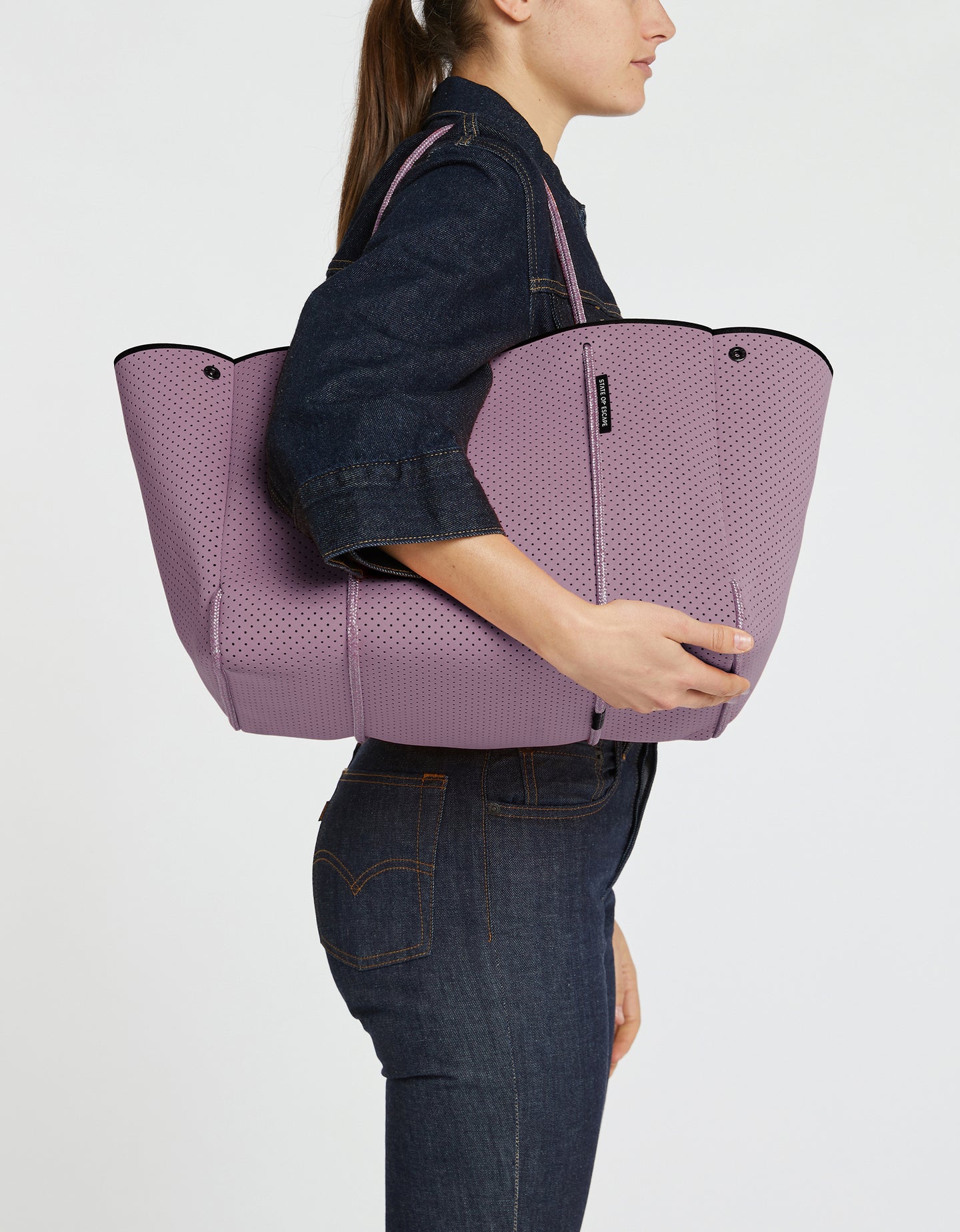 Escape tote in orchid – State of Escape
