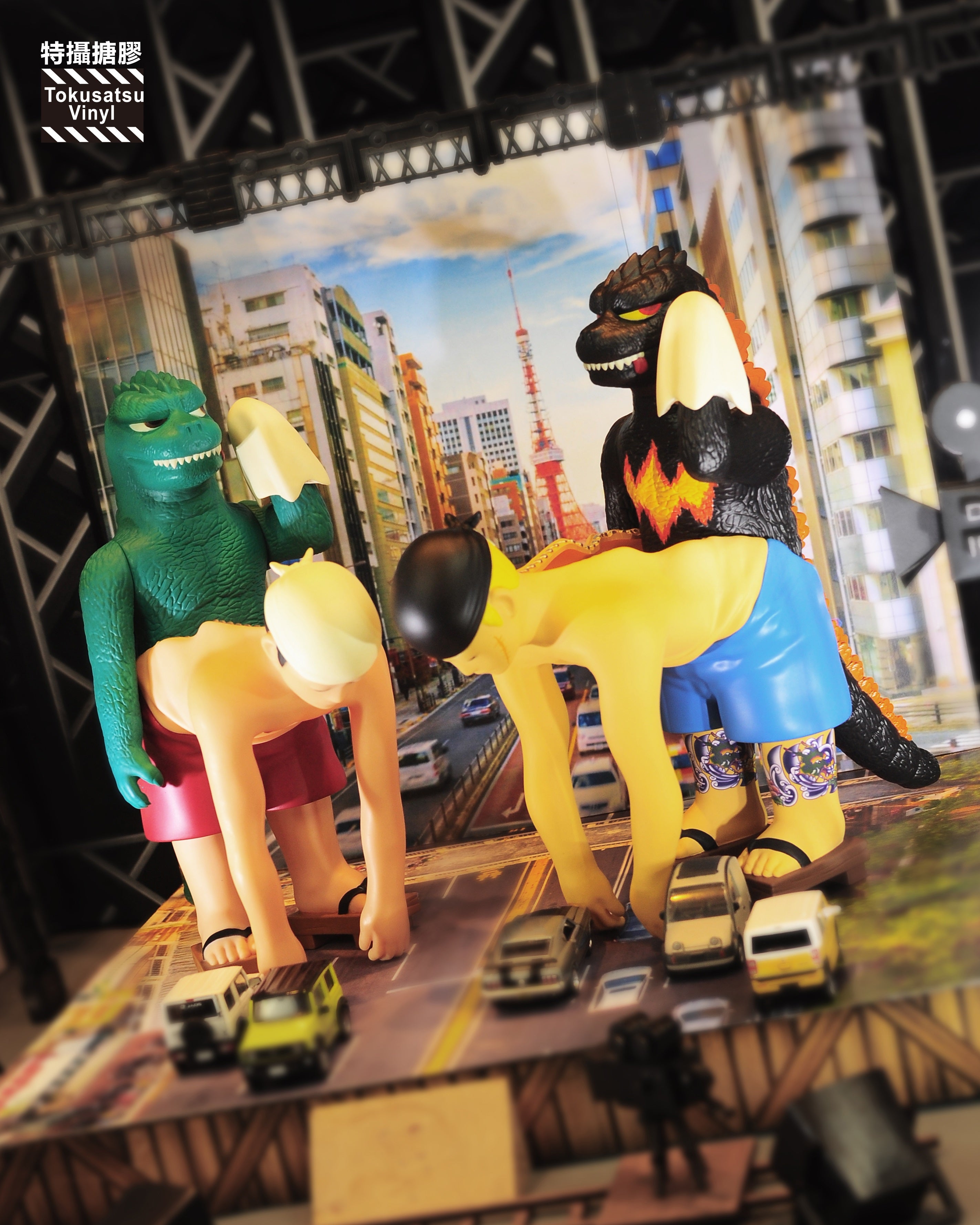 The Dark Gojiji by Black Seed Toys x Tokusatsu Vinyl