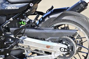 STRIKERエアロデザイン“SAD”『リアフェンダー』Kawasaki Z900RS/CAFE用