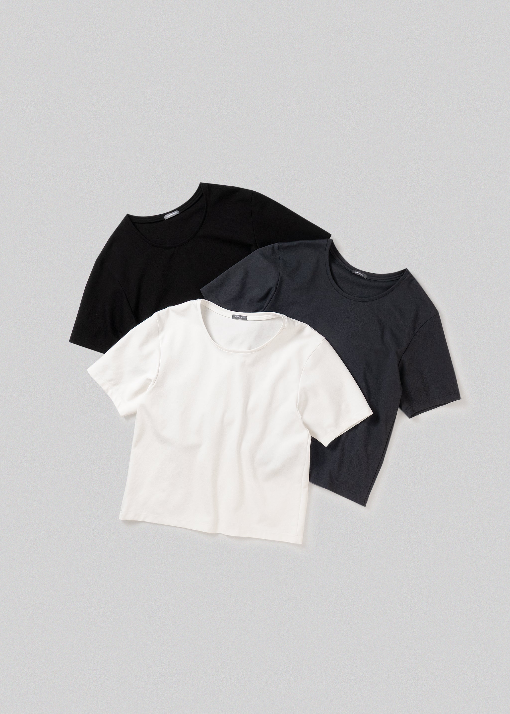 STRONG PACK TEE SHORT (WHITE)