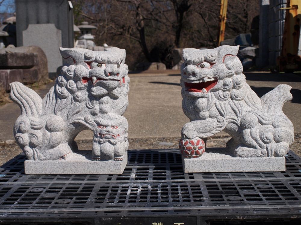 狛犬 子付玉付（中国製）の製品案内愛知県岡崎市の石灯篭・水鉢蹲など