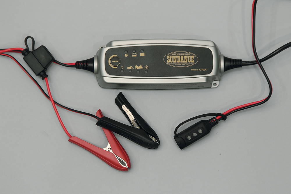 SUNDANCE C-TEK Battery Chargerサンダンス/C-TEKバッテリー