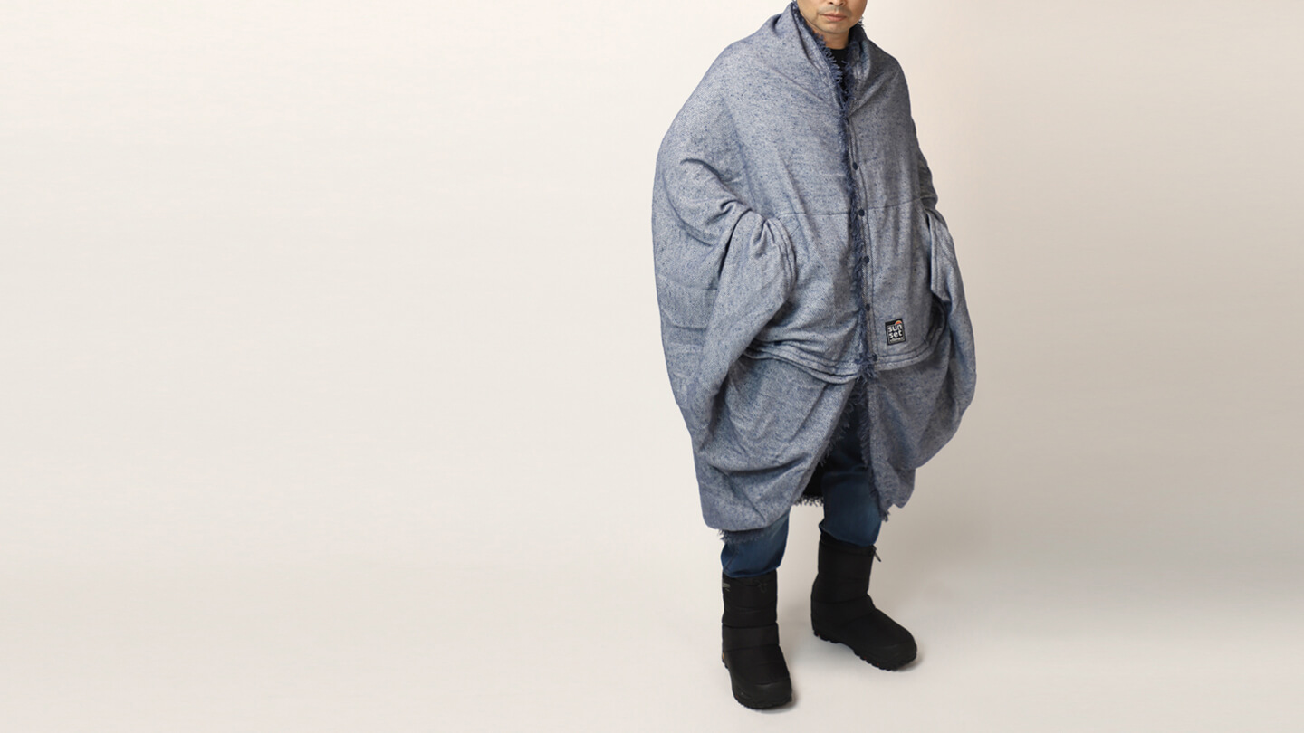 Camp throw blanket - sunsetclimax