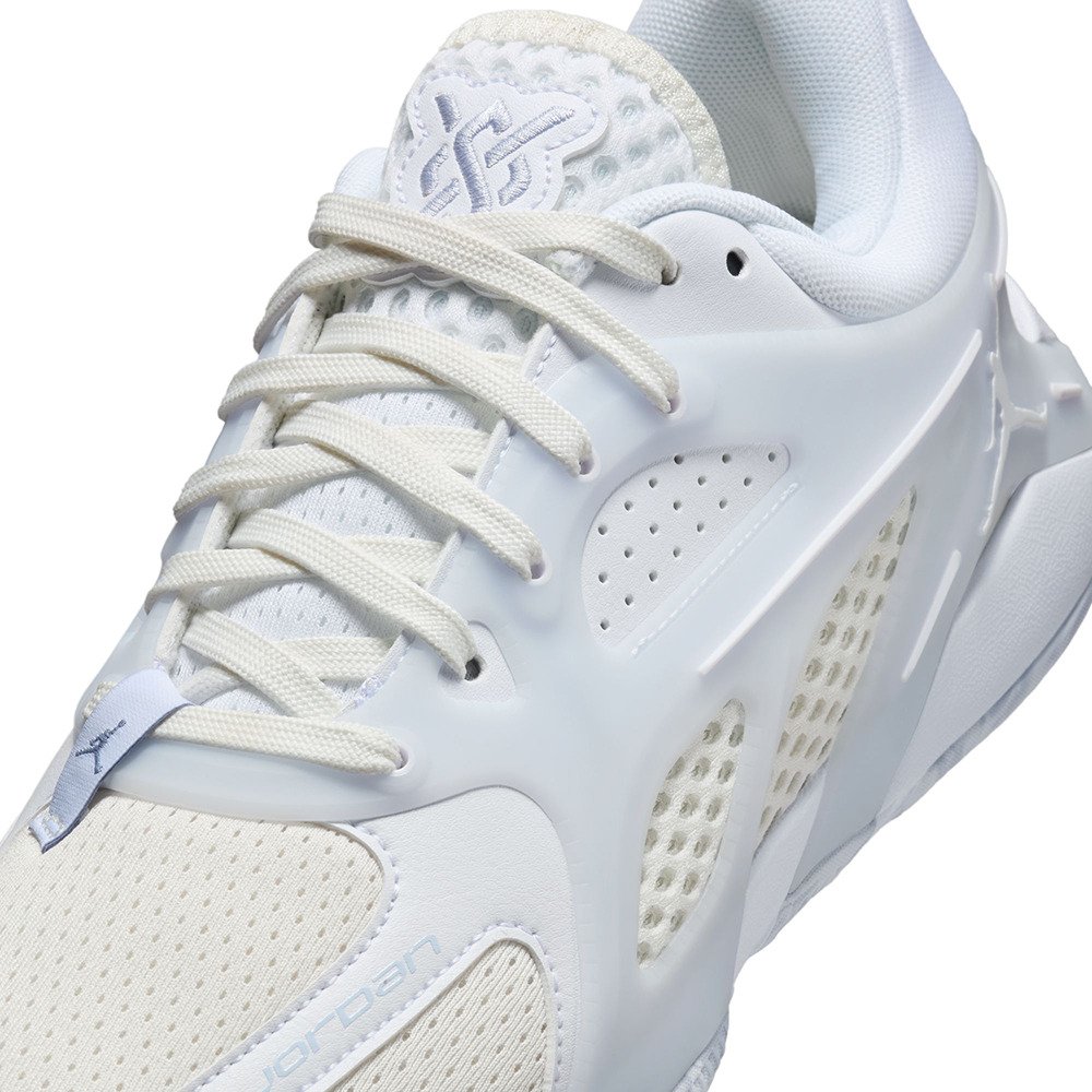 ジョーダン（JORDAN）（レディース）バスケットシューズ バッシュ HEIR