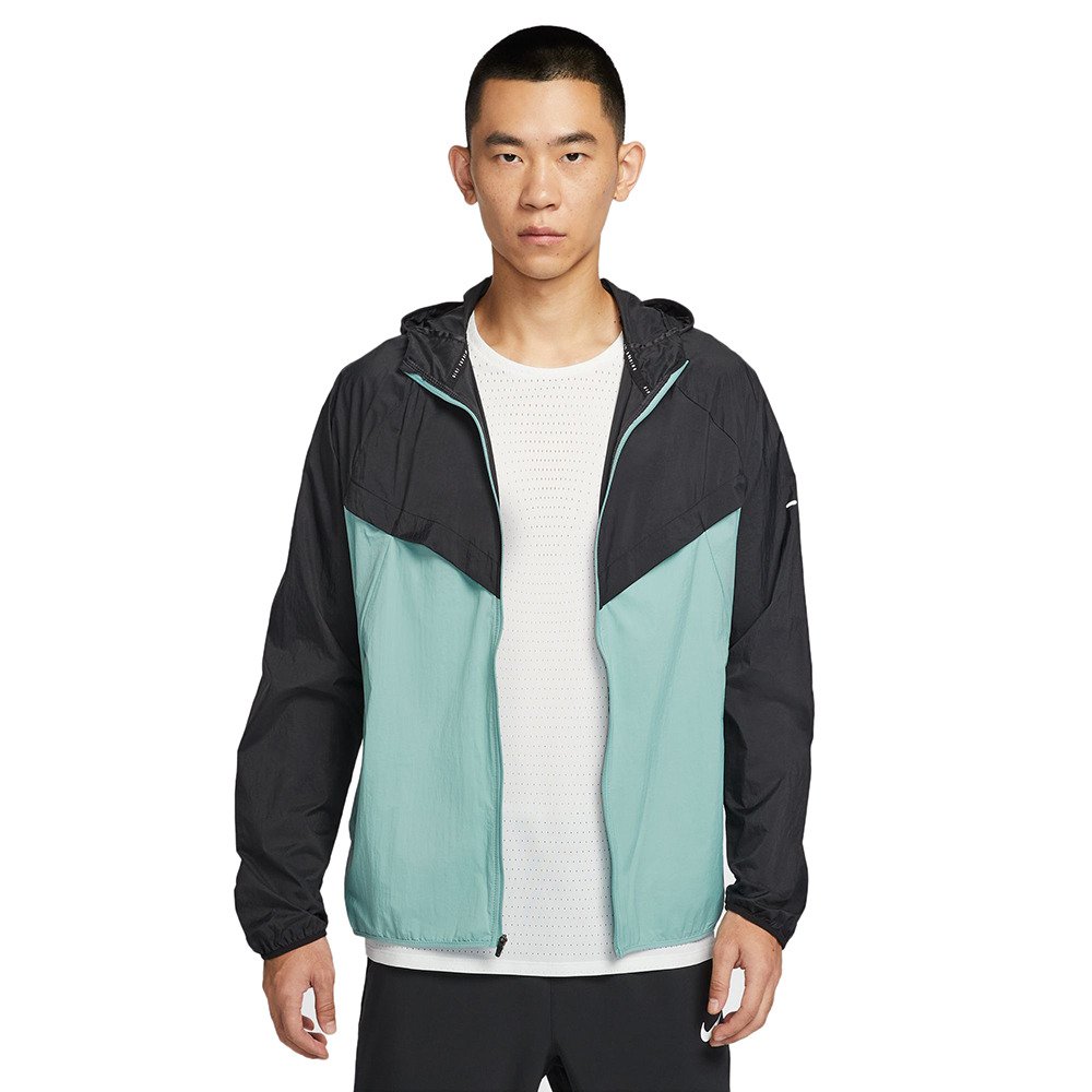 ナイキ（NIKE）（メンズ）ストライド レペル UV ランニングジャケット