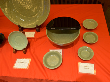 本物の古美術品に触れよう！～「龍泉窯青磁」の時代ごとの呼称と特徴