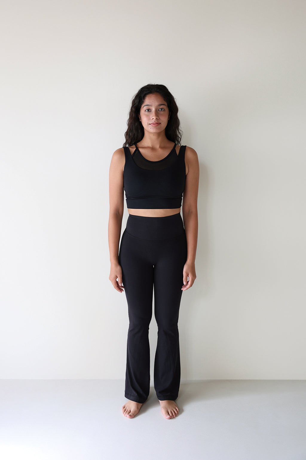 ストレートフレアボトムス ブラック ヨガウェア ヨガトップス
