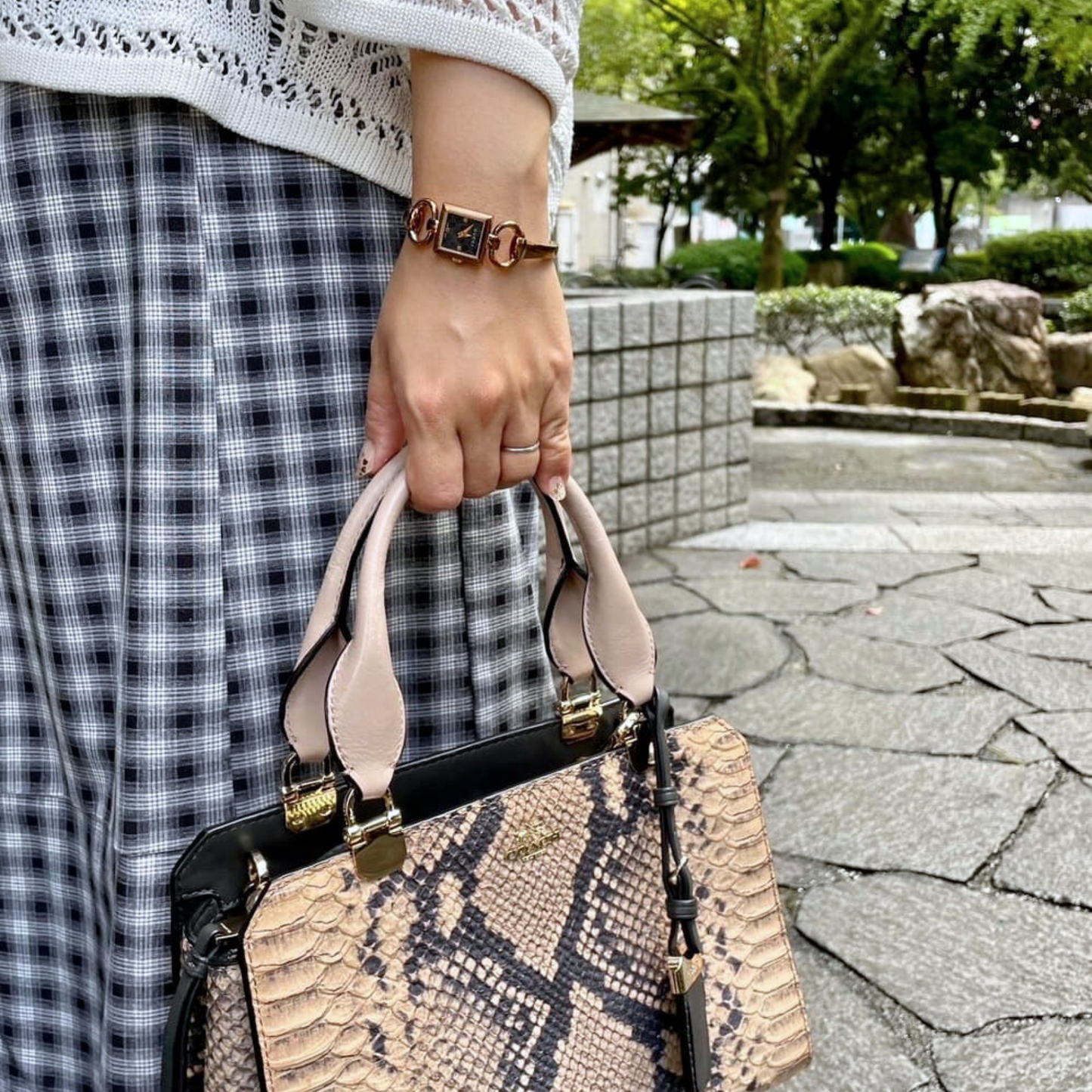 GUCCI / グッチ /トルナヴォーニ YA120521 / バングルウォッチ