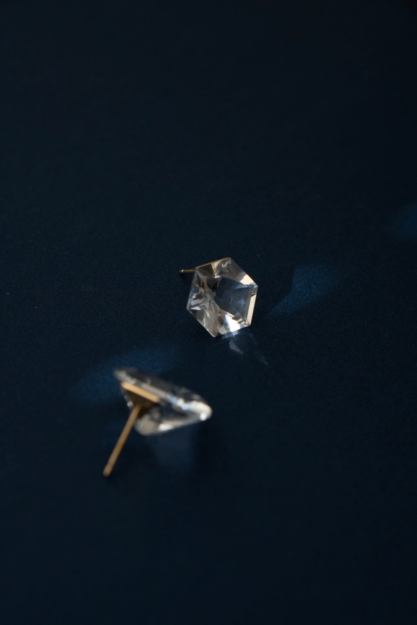 simmon Seta Hexagon quartz pierced earring シモン セータ クォーツ