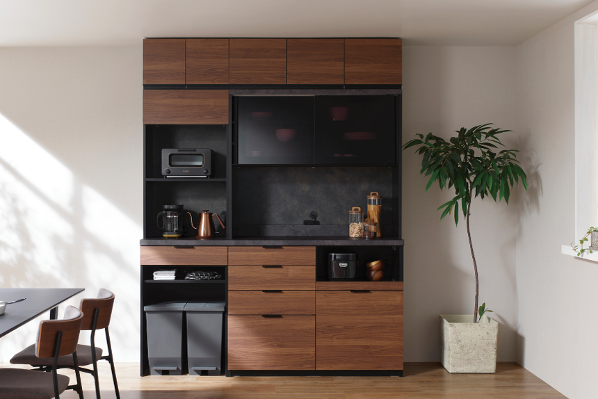 商品情報に新商品の食器棚＜RUシリーズ＞を追加しました。（2024年9月