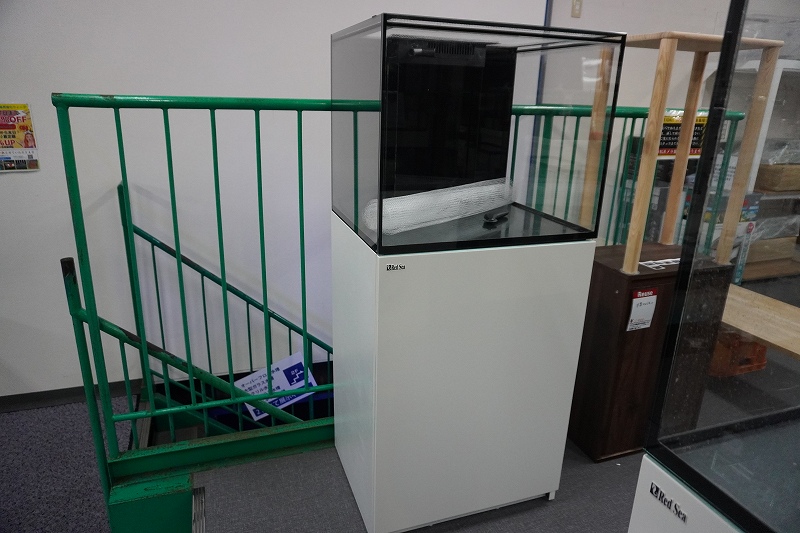 リユース品】【オーバーフロー水槽】レッドシー リーファー170 DC