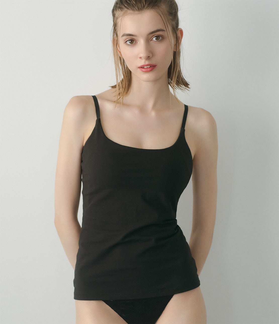 盛れるノンワイヤーブラキャミソール(BC65 ブラック): PEACH JOHN