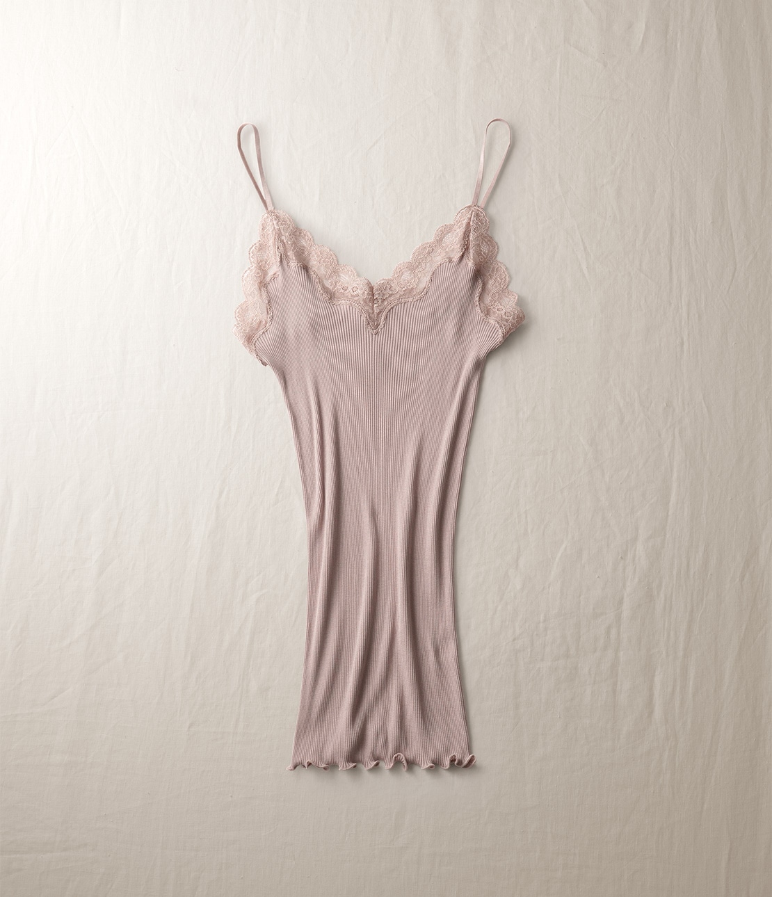 シルクレーヨンキャミソール(S/M ブラック): SALON by PEACH JOHN