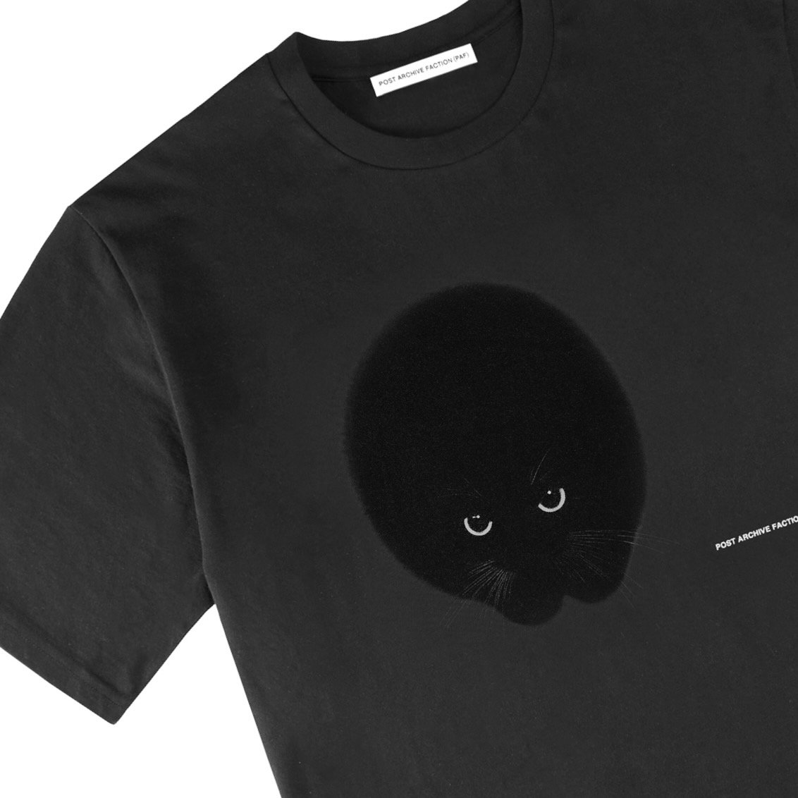 そんなこともあったなあ……」。韓国発PAFのTシャツで“思い出”が