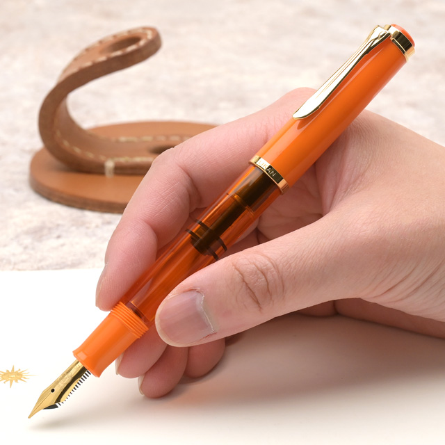 Pelikan（ペリカン）特別生産品 万年筆 クラシック M200 オレンジ