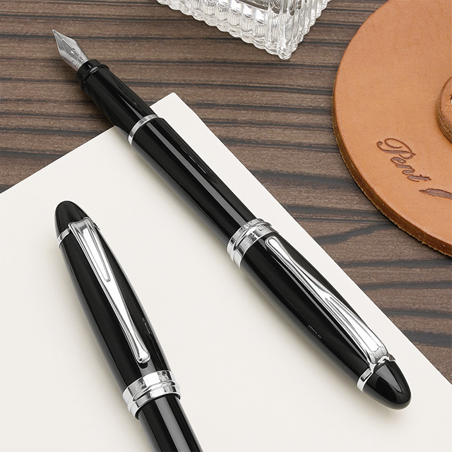 AURORA（アウロラ） 万年筆 イプシロン ブラッククローム | ペンハウス