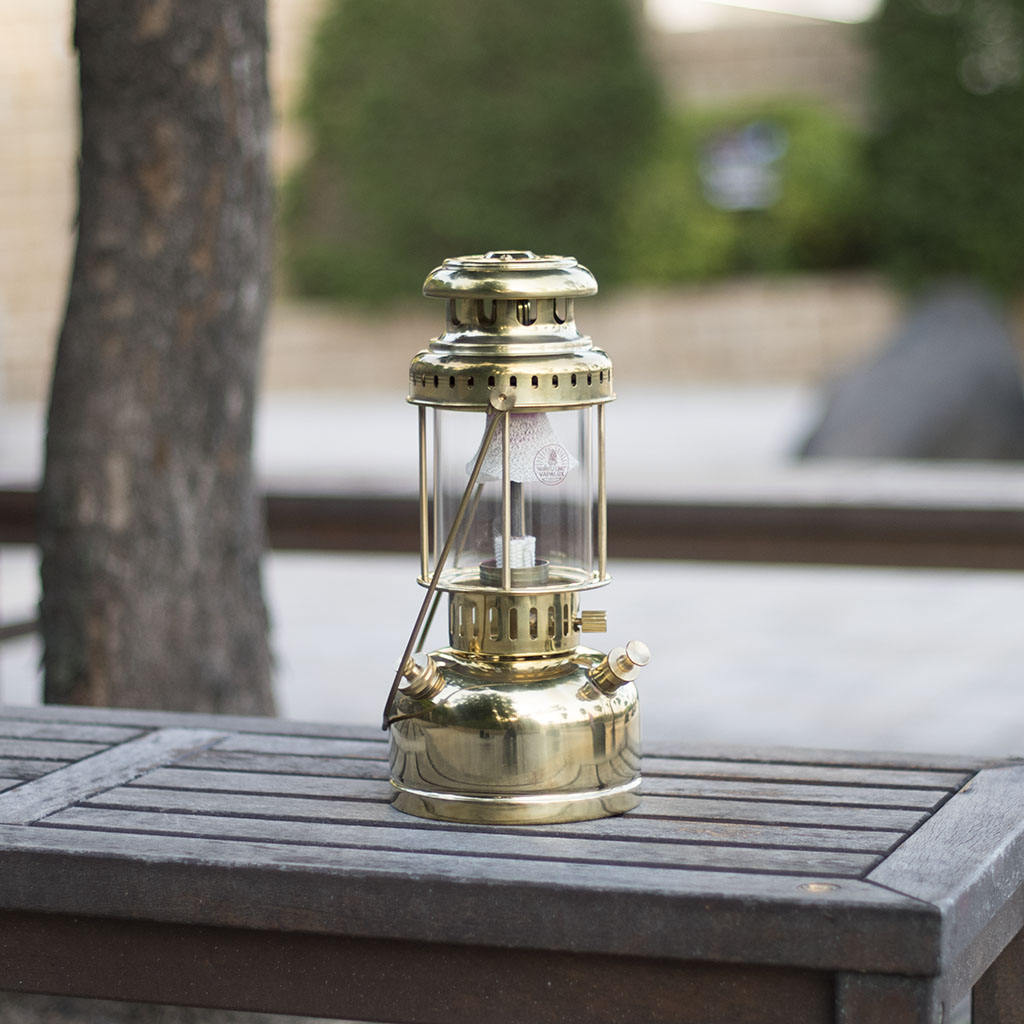 ヴェイパラックスランタン E41 ポリッシュドブラス - Vapalux Lanterns