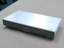 パナソニック、4K/60p/36bit対応のDIGA最上位機「DMR-BZT9600