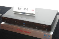 パイオニア、iPhone/iPod touchで操作できるBDプレーヤー「BDP-LX53