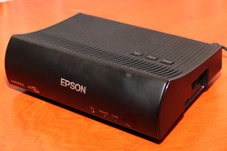 明るい3Dプロジェクター”との相性抜群 ー エプソン「EH-TW6100W」で