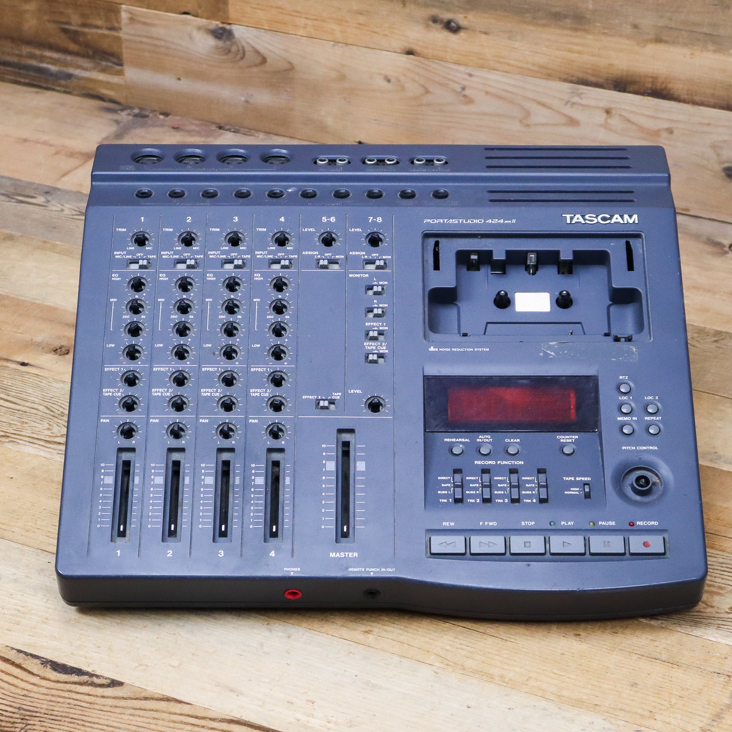 U240544-3.jpg?v=1719598993&