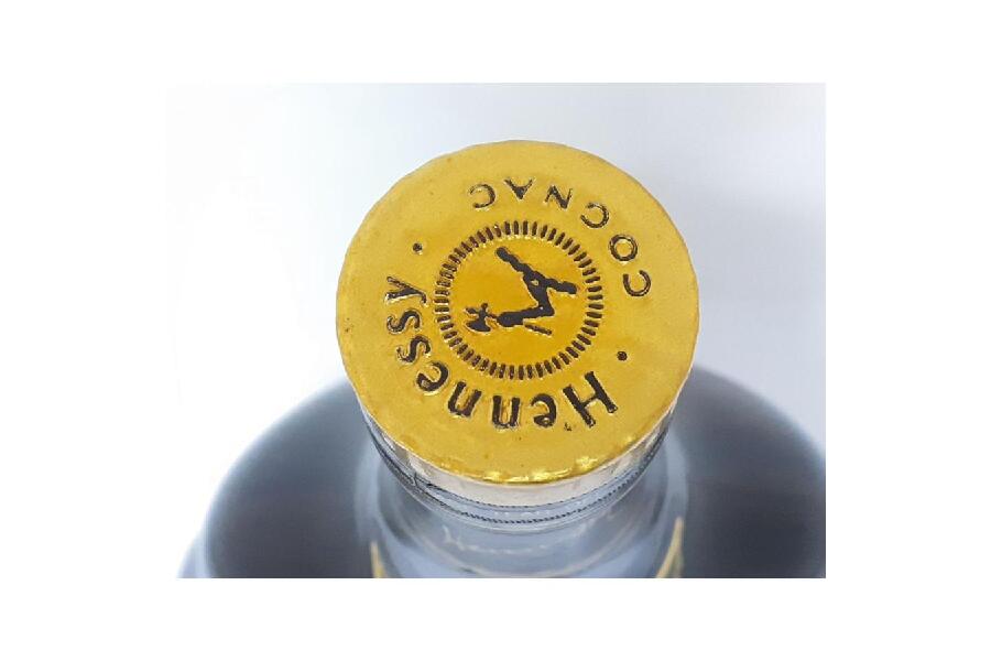 ヘネシー XO コニャック ブランデー 金キャップ クリアボトル 700ml 40