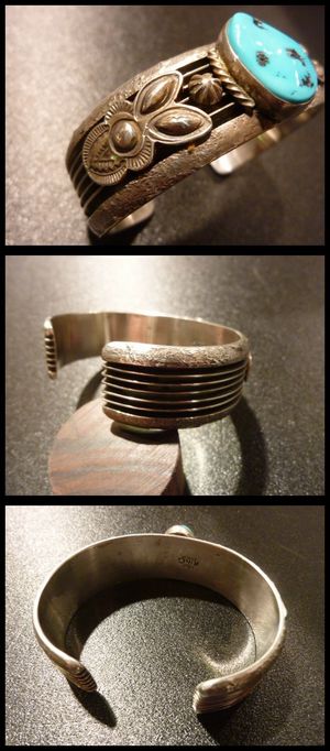 ナバホ Ray・King トゥーファー? ターコイズ付 バングル