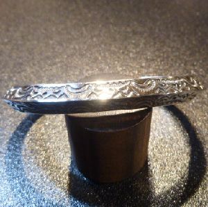 ナバホ Ray・Adakai レイアダカイ スタンプワーク トライアングルバングル