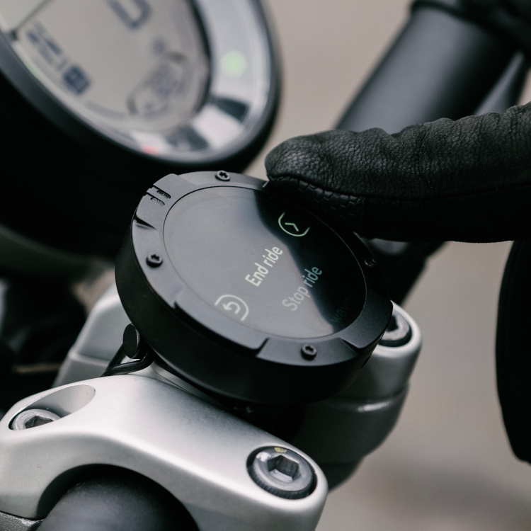 ビーライン Moto II ナビゲーション ガンメタ | Beeline｜ビーライン