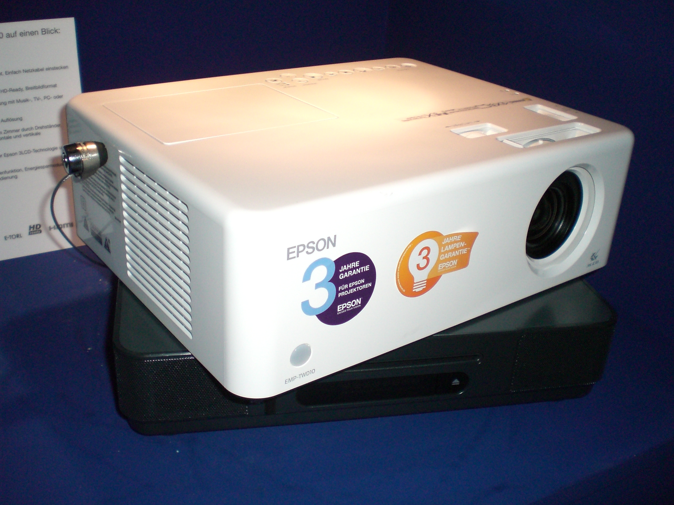 Epson EMP TWD10 HDTV LCD