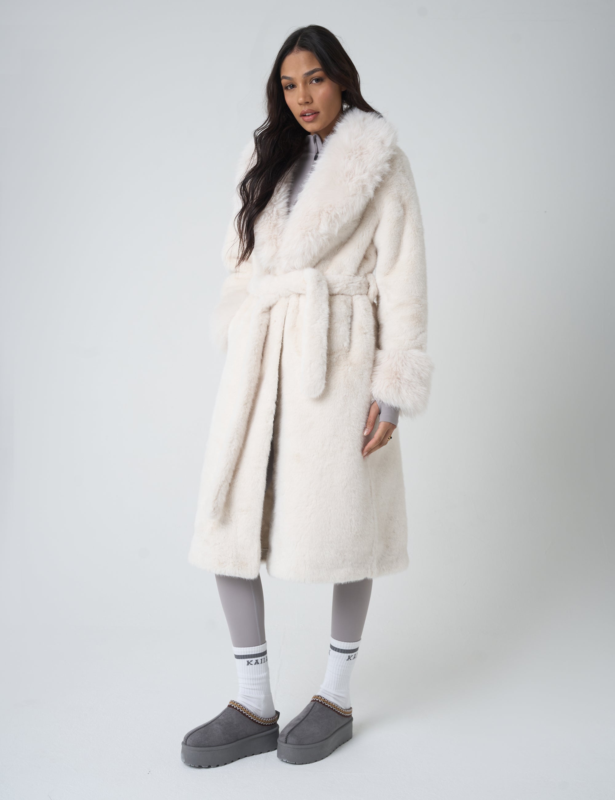 Belted Faux Fur Jacket White | Public Desire