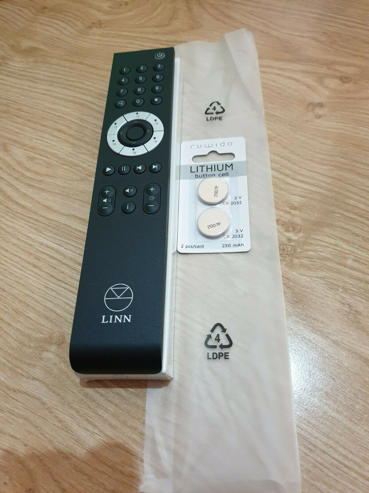 Linn Silver Slimline Remote | Linn Accessories