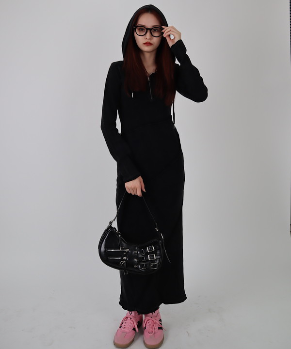 Halfzip knit long one-piece｜【公式】ROGER AND RAW通販サイト