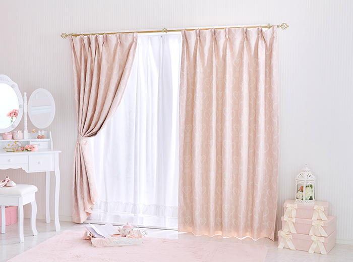 かわいいカーテンで憧れのプリンセスルームに♪【2023年版】│ロマプリ