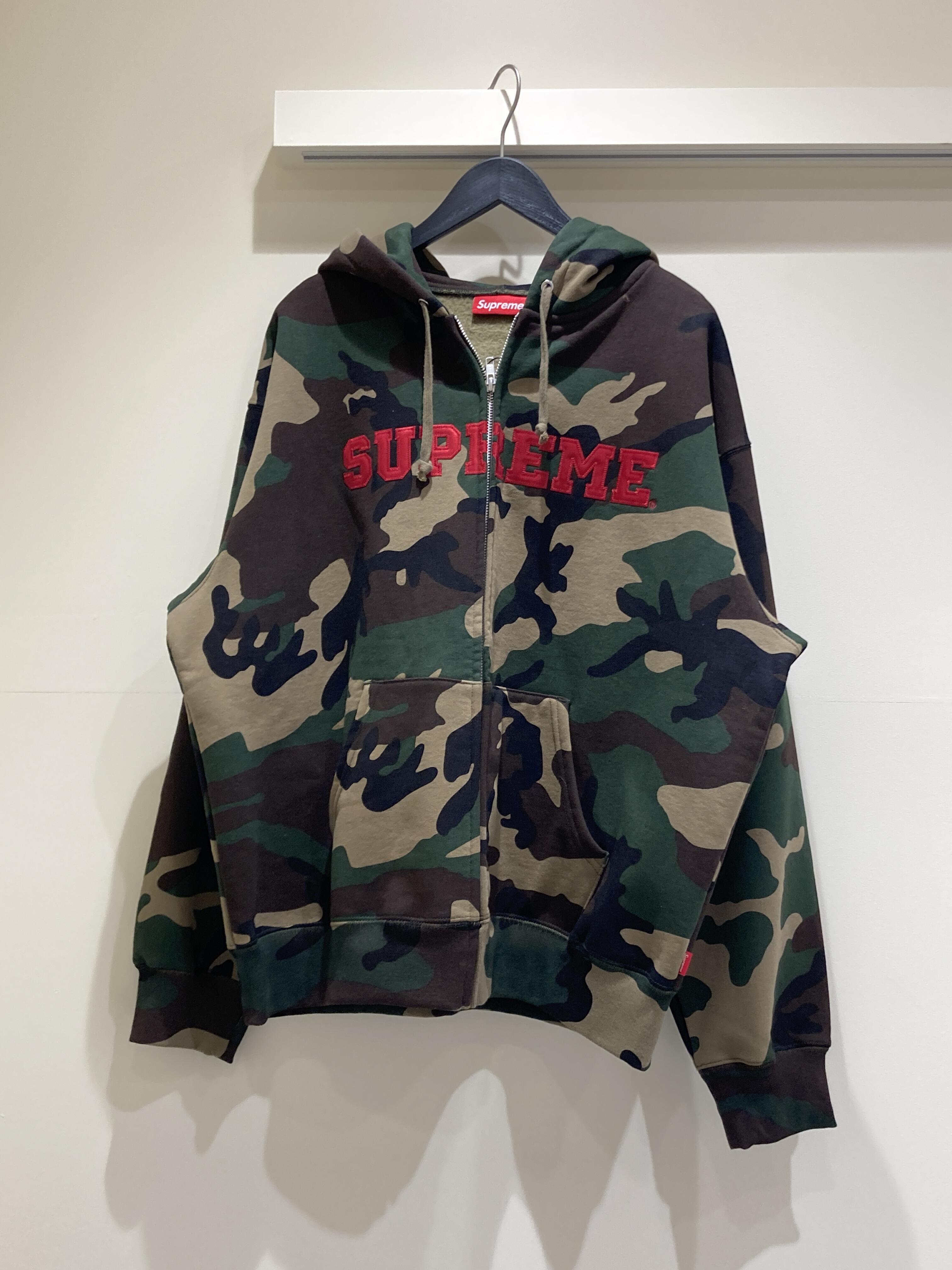 Supreme】主役級の一着｜【公式】ブランド古着・中古通販はRAGTAG