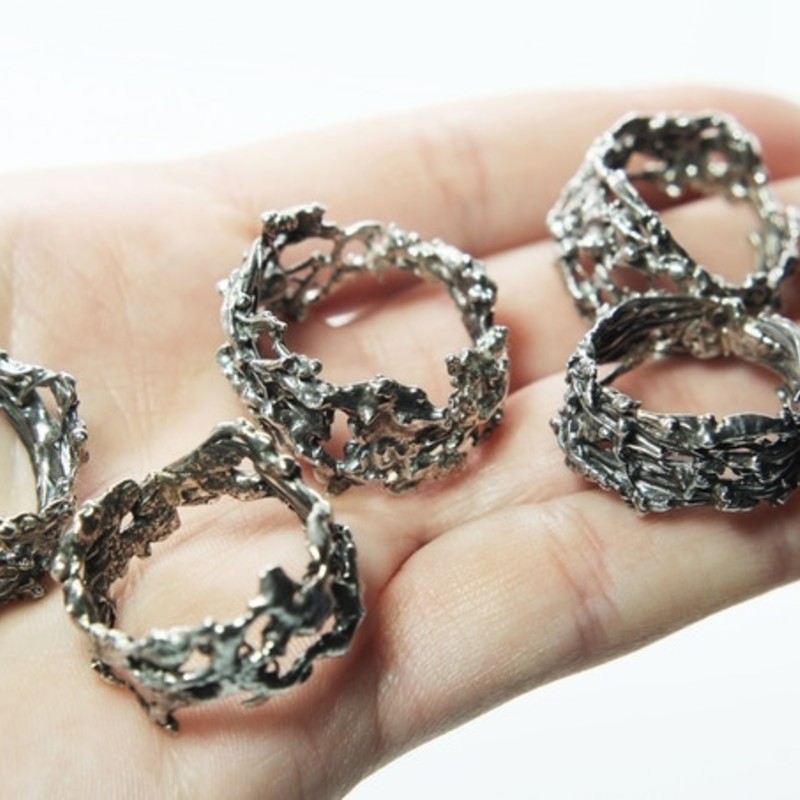 Silver Lava Ring｜溶岩にインスパイアされたユニークシルバーリング